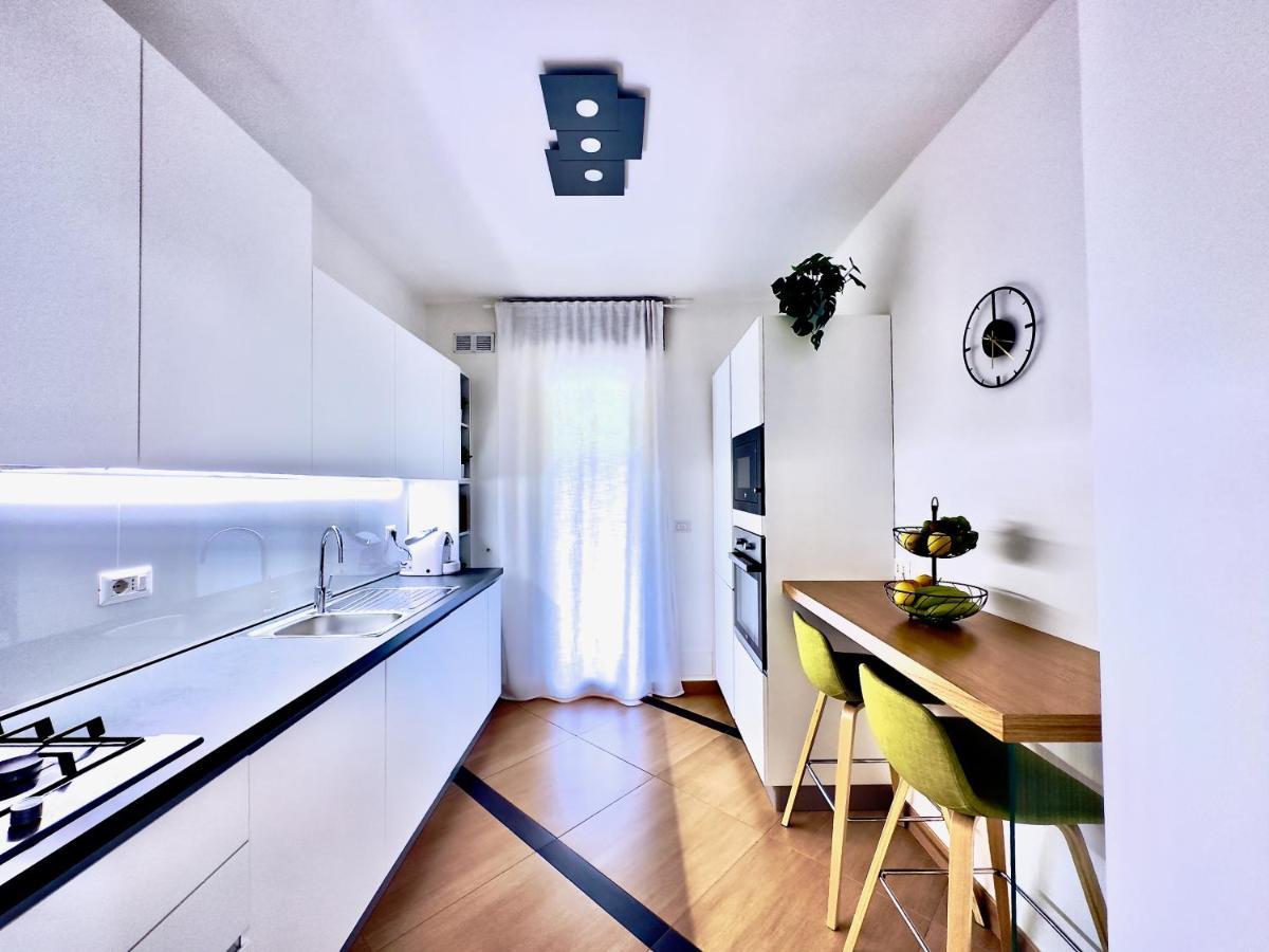 Salento Sweet Home - Obelisco Luxury Apartment Lecce Exterior photo